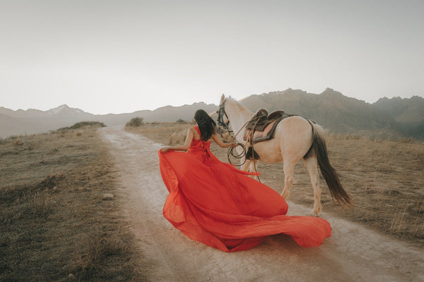 Woman in red dress with horse - Ascot