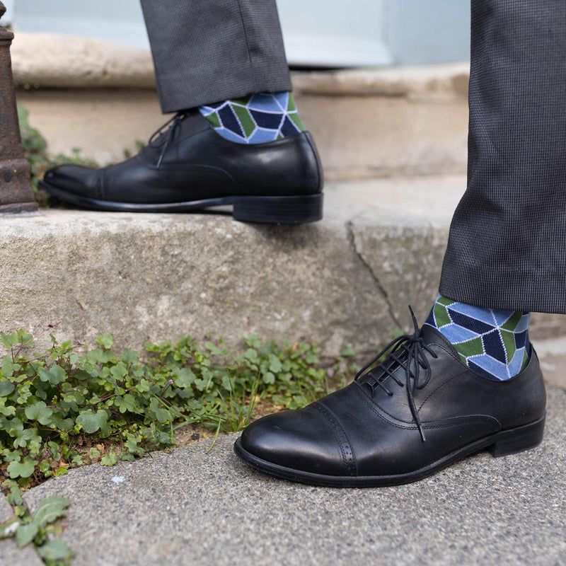 men man socks sock wearing autumn winter peper harow luxury suit smart casual style look green blue navy