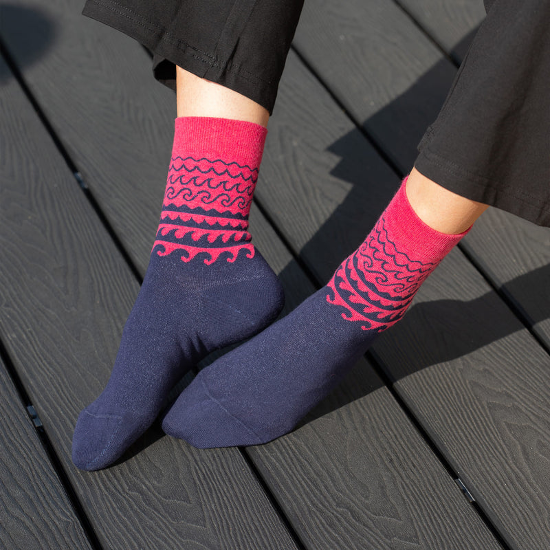 Wave Women's Socks - Pink