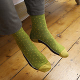 Pin Polka Herrensocken - Oliv