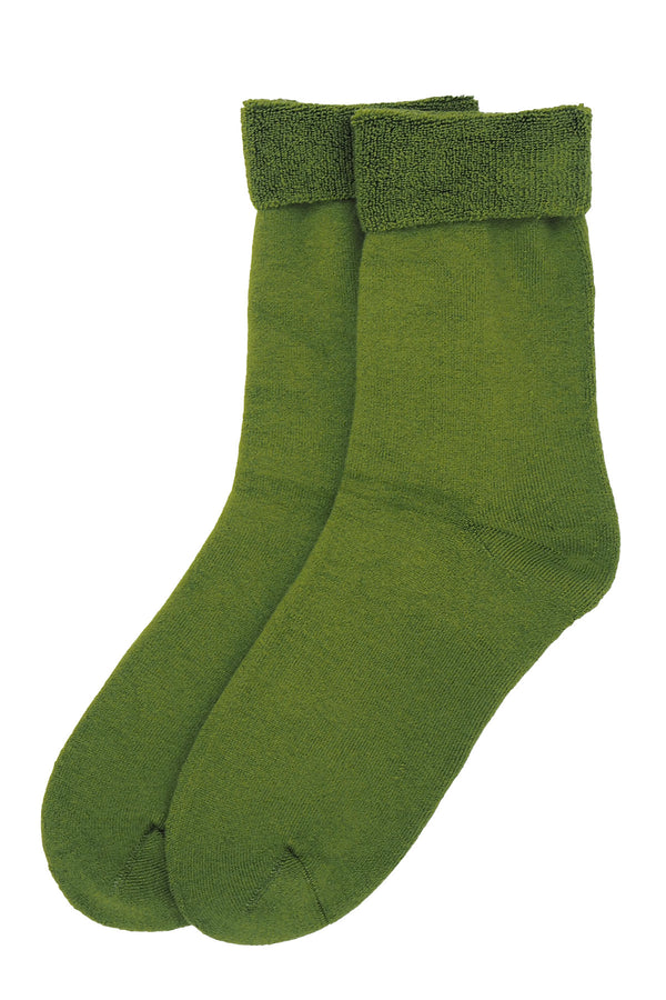 Two pairs of Peper Harow men's green Plain luxury bed socks showing fluffy inside